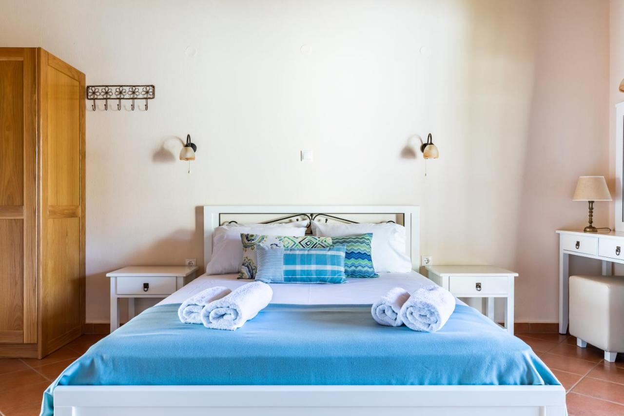 Althea Accommodation Agnontas エクステリア 写真